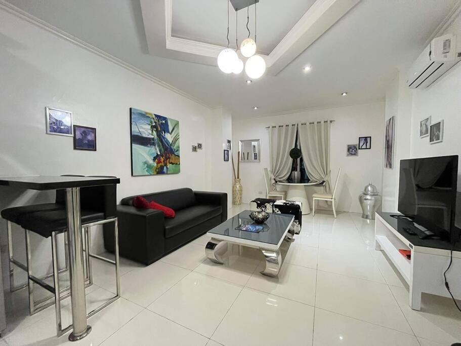 Kandi Big 1 Bedroom King Bed, Free Housekeeping, Wi-Fi Angeles Exterior foto