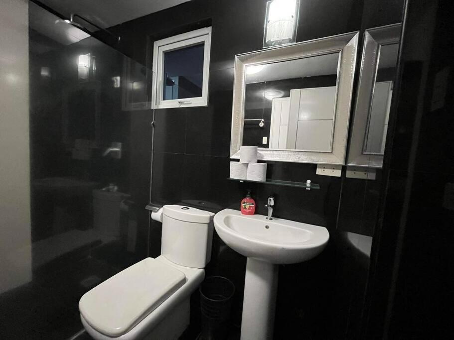 Kandi Big 1 Bedroom King Bed, Free Housekeeping, Wi-Fi Angeles Exterior foto